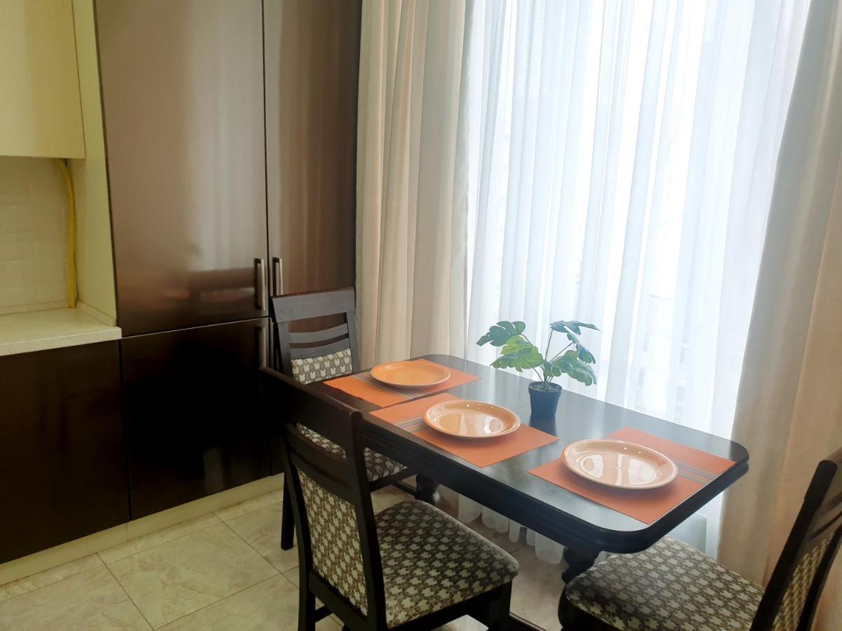 Sky House Premium Apartment In City Center Chisináu Exterior foto